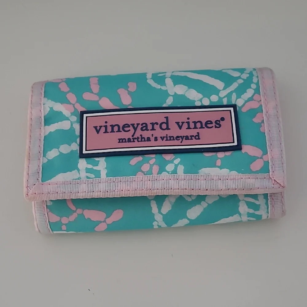 Vineyard Vines Tri Fold Wallet In Martha's Vineyard Print